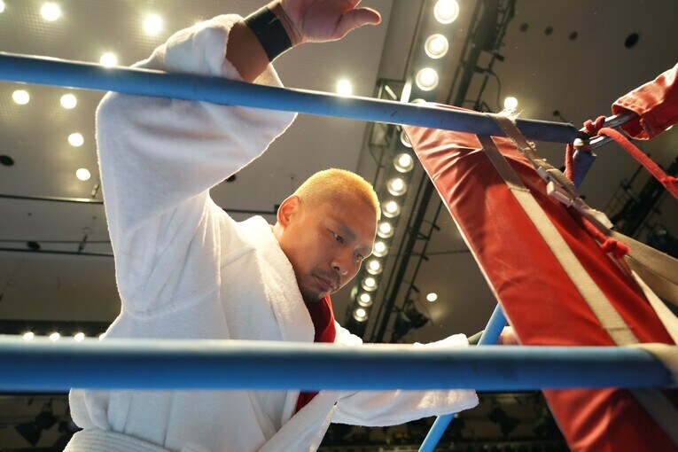 2024年1月3日、後楽園ホール。三冠王座2度目の防衛戦を迎えた中嶋勝彦　©Essei Hara