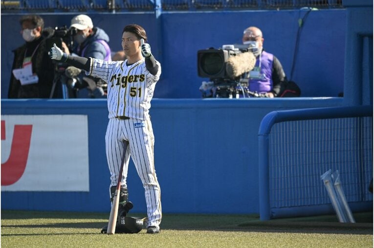 《異例の戦力外通告》が続く終盤戦と浅尾拓也を抜いたヤクルト3年目ドラ1・清水昇の日本新「48ホールド」 〈週刊セパ記録〉(15)