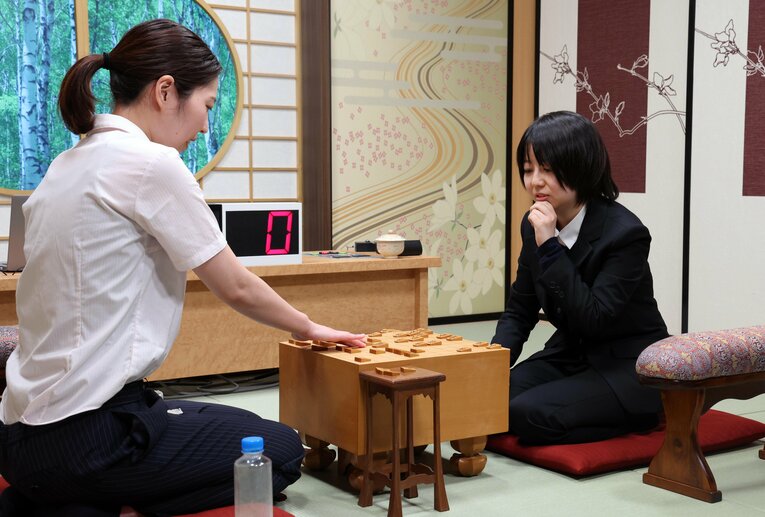 女流王将戦挑戦者決定戦、中は福間に勝利した　©Sankei Shimbun