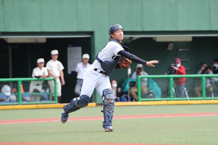 大崎高（長崎）のキャッチャー・調祐李　©KYODO