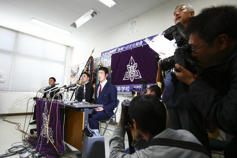 指名後、会見を行った菊池雄星　©Tamon Matsuzono