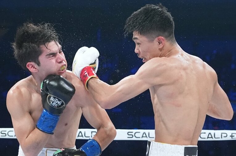 無敗の挑戦者を相手に、3ラウンドで衝撃的なKO勝ちをおさめたWBCバンタム級王者の中谷潤人。IBF王者・西田凌佑との統一戦が期待される ／ photograph by Naoki Fukuda