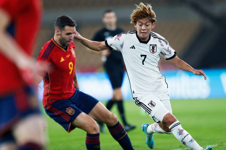 W杯前に日本人カメラマンが撮ったU-21スペインvs日本「リアルな実力差」ハイプレス空転の完敗を“未来予測”にしないためには… (17)