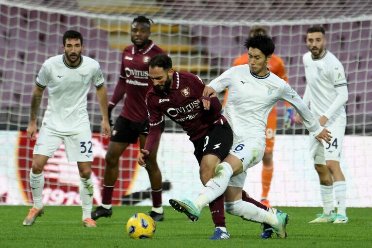ラツィオから見て痛恨の逆転負けとなったサレルニターナ戦　©Getty Images