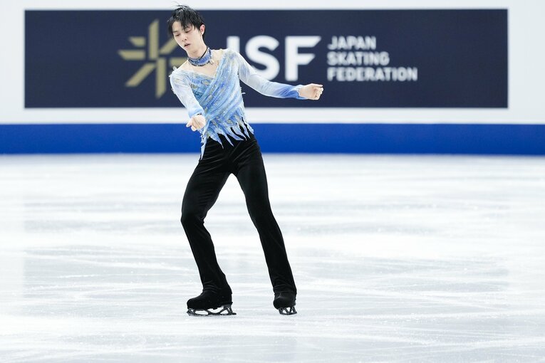 2021-2022シーズンのショートプログラム『序奏とロンド・カプリチオーソ』　©Asami Enomoto