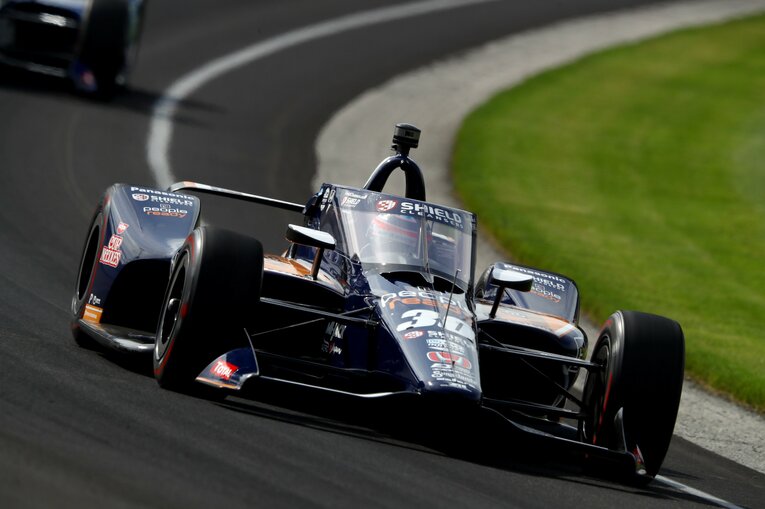 スペシャルカラーのマシンで21年のインディ500を戦った琢磨だが、結果は14位と振るわなかった