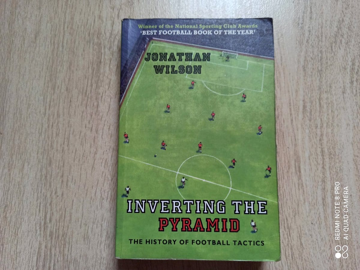 「Inverting the Pyramid」という書籍　©Hiroaki Sawada