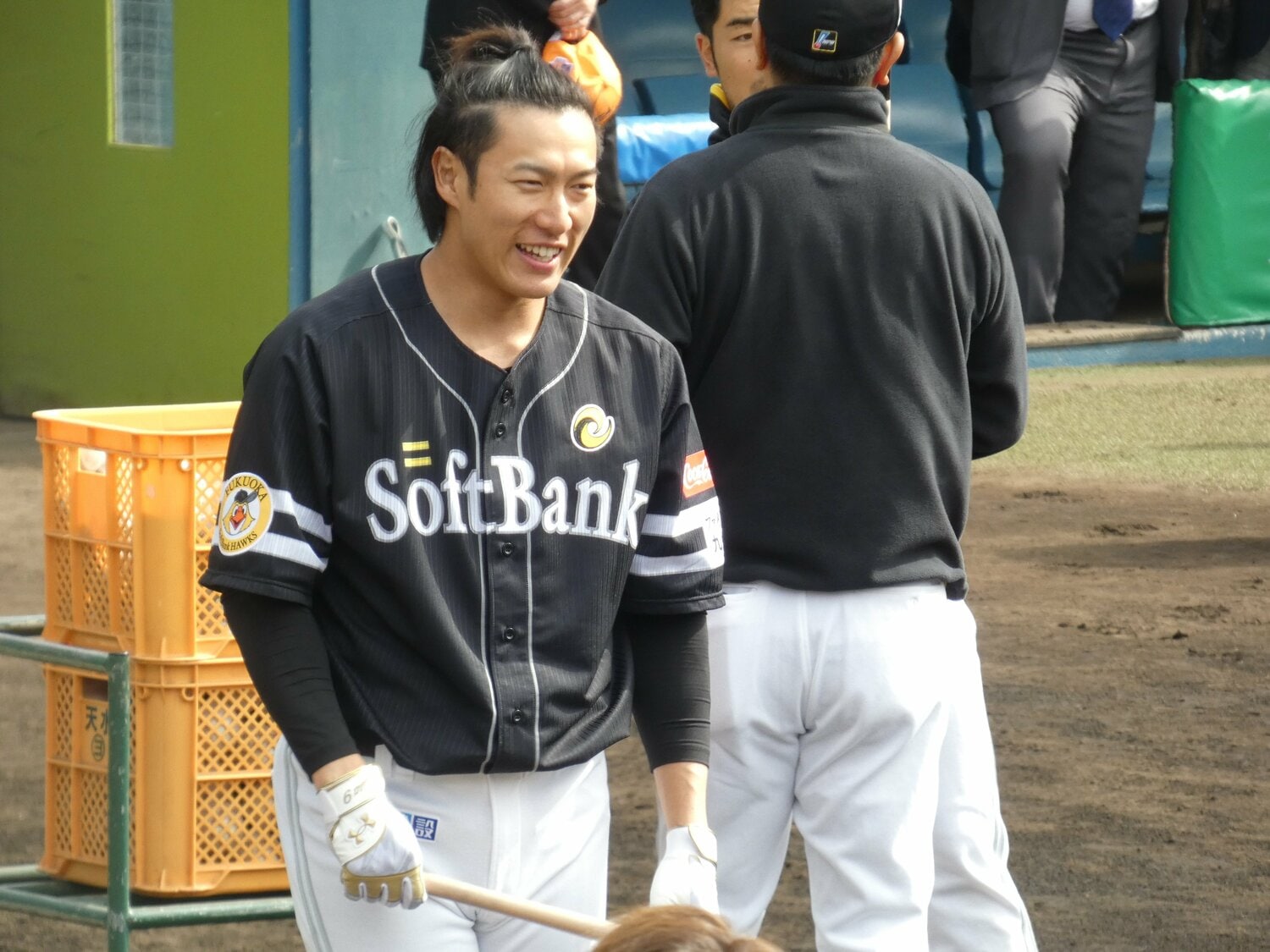 今春キャンプの最新写真。侍を思わせる髪型のイメージは「ロッチの中岡です」 ©Kotaro Tajiri