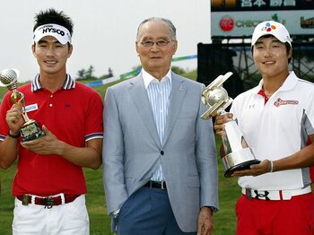 ベテランと韓国人選手がなぜ強い？恵まれたゴルフ環境が生む逆説。＜Number Web＞ photograph by Kyodo News