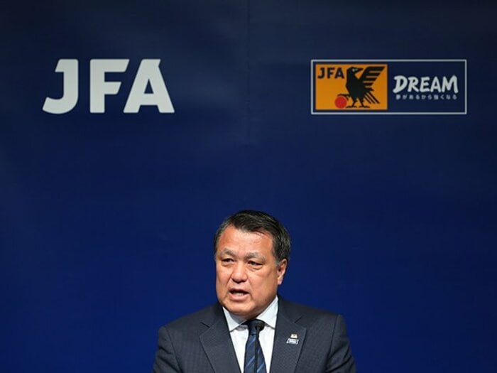 ハリルも嘆く「どうしてこの時期？」Ｗ杯直前での解任は英断か、愚策か。＜Number Web＞ photograph by Yohei Osada/AFLO SPORT