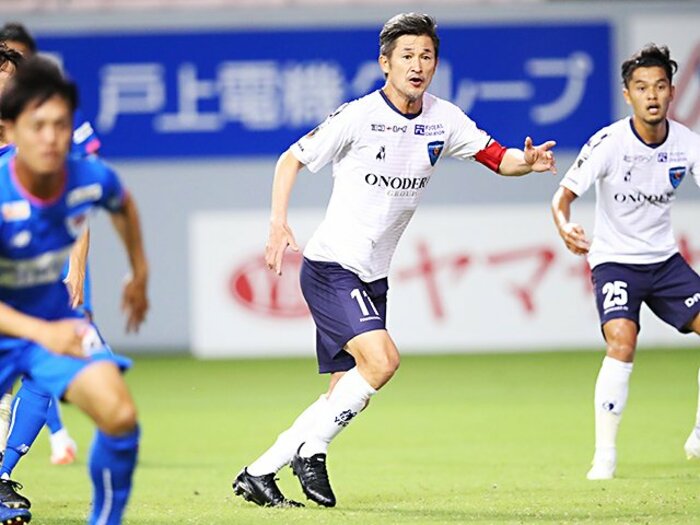 カズ53歳初出場、ブラジル時代の盟友も感激。「奇跡のような男だ」<Number Web> photograph by J.LEAGUE