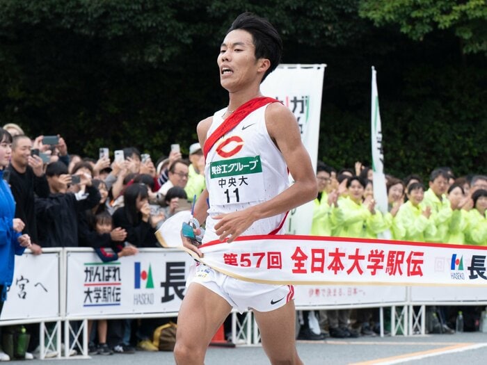 箱根駅伝まであと2カ月…“優勝候補の一角”青学大と中大が「似ている」ワケは？ 夏合宿では1日50kmも…「胸を張って優勝を狙いますと言えます」＜Number Web＞ photograph by Tadashi Hosoda