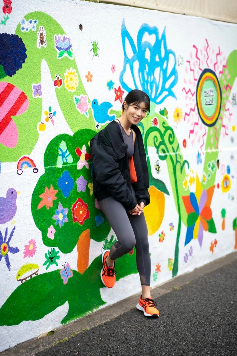 「ジョジョ立ち写真」に19万いいね…とももともも25歳に聞く撮影のウラ側「コスプレにも肉体美が求められている」《特別グラビア》(38)