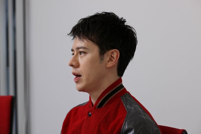 4歳でデビューのウエンツ瑛士が語る“TVに足りないもの”「出演者が楽しんでない『YouTube』はない」　(4)