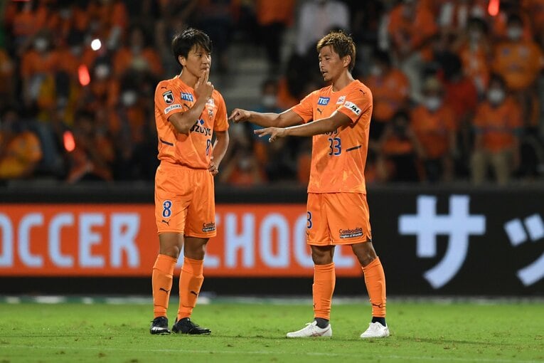 J2降格圏内から脱出しているものの、上位勢との対戦を控えている清水エスパルス。乾のようなベテラン選手の働きかけも重要となる©Getty Images