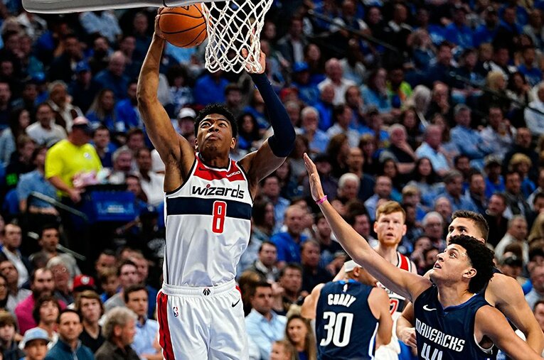 NBAにおいて「ダブルダブル」を日本人として初めてマークした八村塁。開幕戦からチーム内外に強心臓ぶりをアピールした。 ／ photograph by Yukihito Taguchi