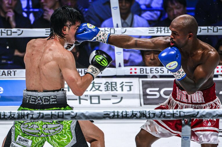 那須川天心vs.ビクトル・サンティリャン　©︎Takuya Sugiyama