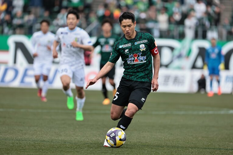 2025年からJ3のFC岐阜に移籍した山田直輝。チームでキャプテンを務めている　©︎Kaz Photography/FC GIFU