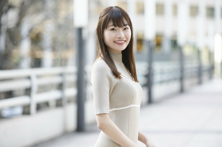 史上初めて“JRAの場内実況”を担当した女性アナウンサー「ファンのあたたかさに救われた」藤原菜々花26歳が語る“デビュー戦”の舞台裏(21)