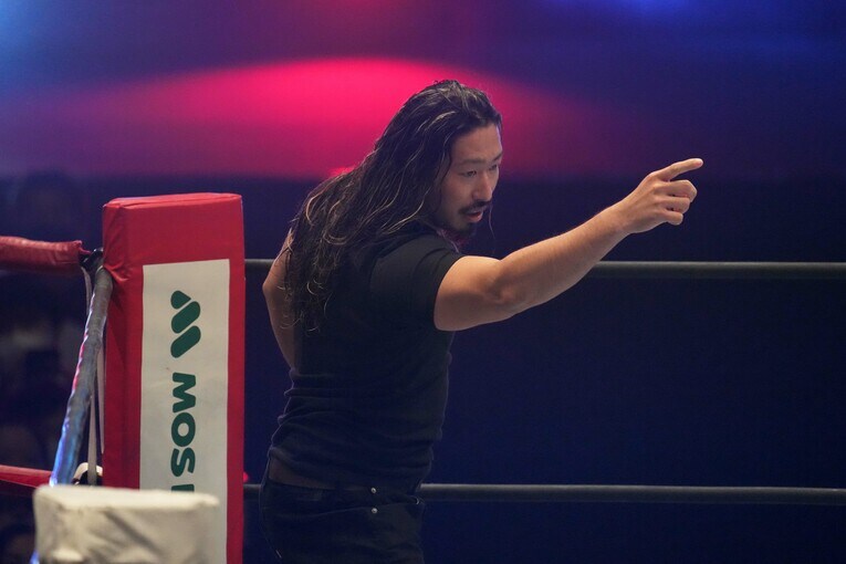 SANADAの持つIWGPのベルトにターゲットを定めた辻陽太