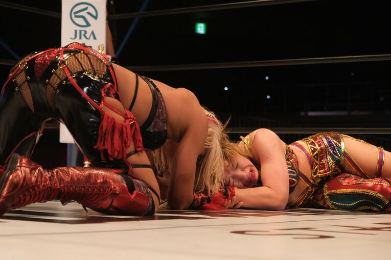 タイトルマッチは“朱里との作品”だった…新王者・ジュリアはスターダムをどう“引っかき回す”のか？ 異例のアピール「全員覚悟しとけよ！」(58)