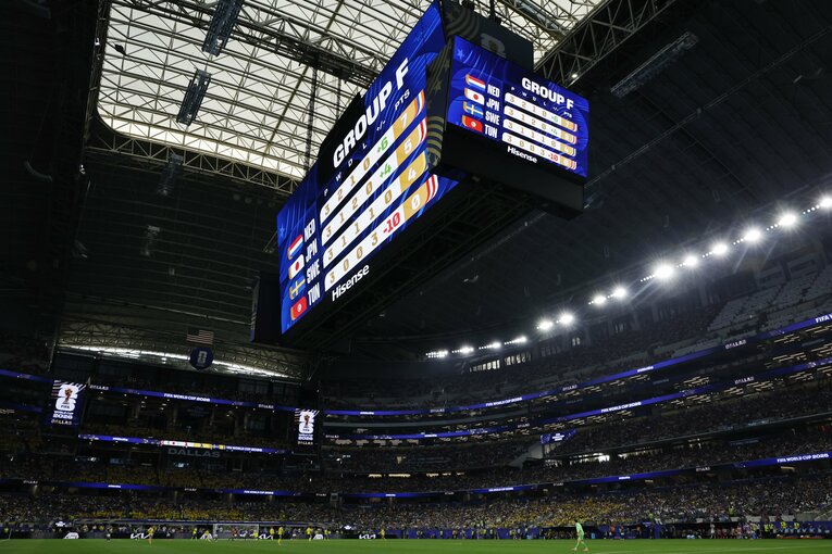 日本チームが2試合を行ったダラス・スタジアムの天井。しっかりと屋根があり、空調も効いているという　©Atsushi Tokumaru
