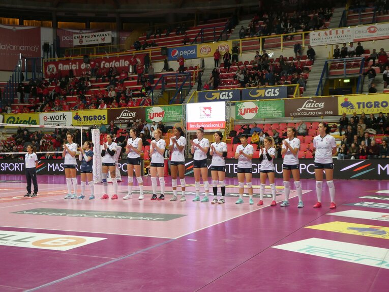 2018/19シーズン、イタリア・セリエAのラルディーニ・フィロットラーノでプレーした頃の岩崎こよみ（当時・冨永）©︎Noriko Yonemushi