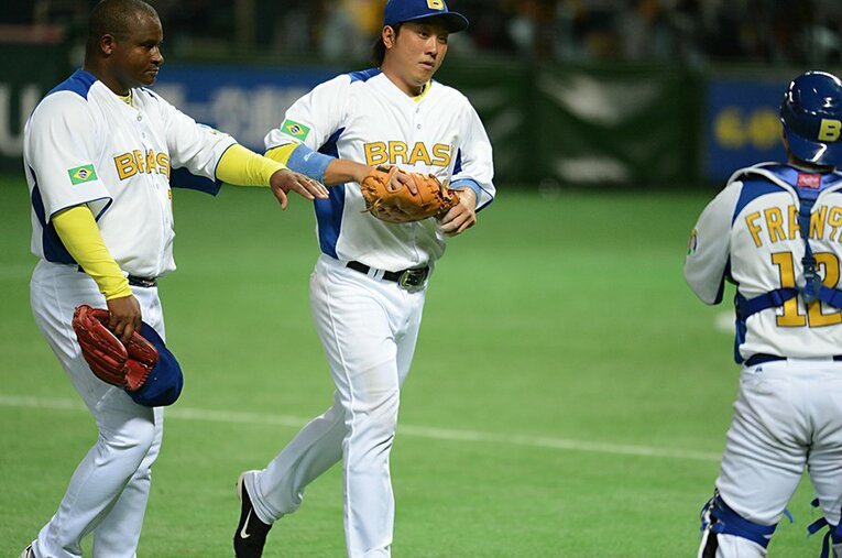 2013年WBC、日本と対戦したブラジル代表の松元ユウイチ。彼らのようなブラジル出身選手が日米の野球界に存在する ／ photograph by Naoya Sanuki