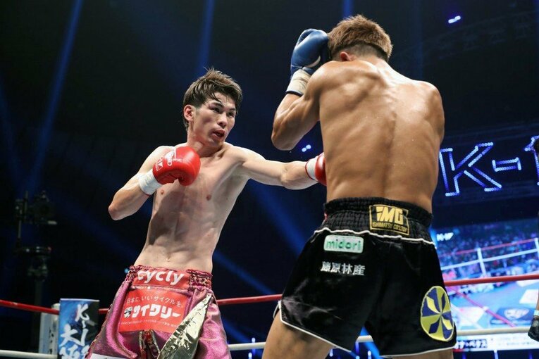 レオナ・ペタスvs朝久裕貴（決勝）　©K-1