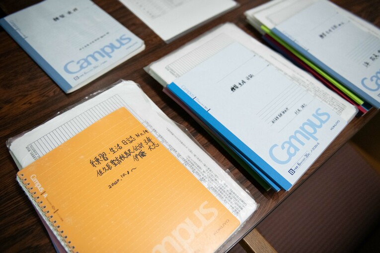 生徒たちの練習日誌　©Asami Enomoto