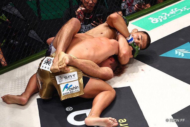 『RIZIN LANDMARK 6』佐藤将光vs.太田忍　©RIZIN FF