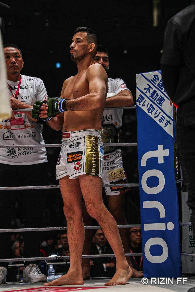鈴木千裕vs.クレベル・コイケ　©RIZIN FF
