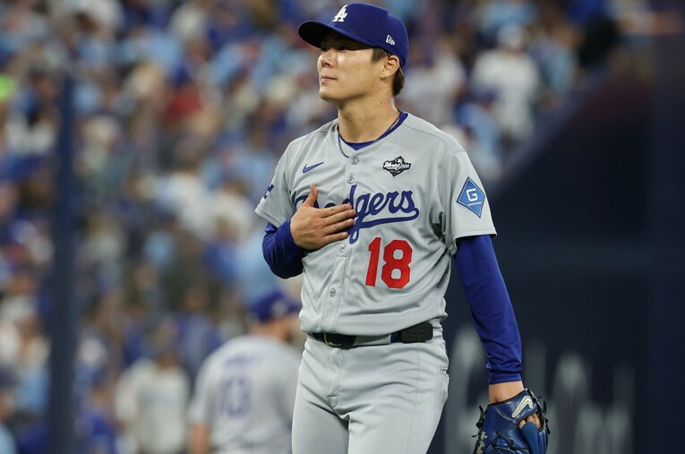 独自のルーティーンが山本由伸の成功を生んでいた ／ photograph by Getty Images