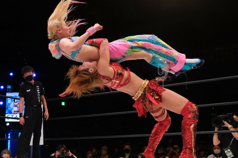 「女子プロレスを背負って立つ」スターダム王者・朱里が語る“朱いベルト”への思い…岩谷麻優戦で「ドローは絶対に嫌だった」理由とは？(63)