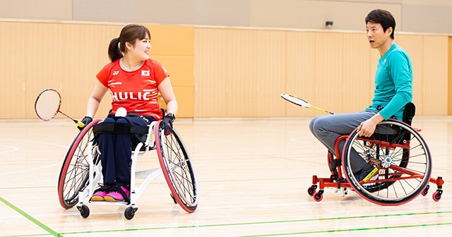パラバドミントンの超新星現る!松岡修造が里見紗李奈にラリーを挑む。