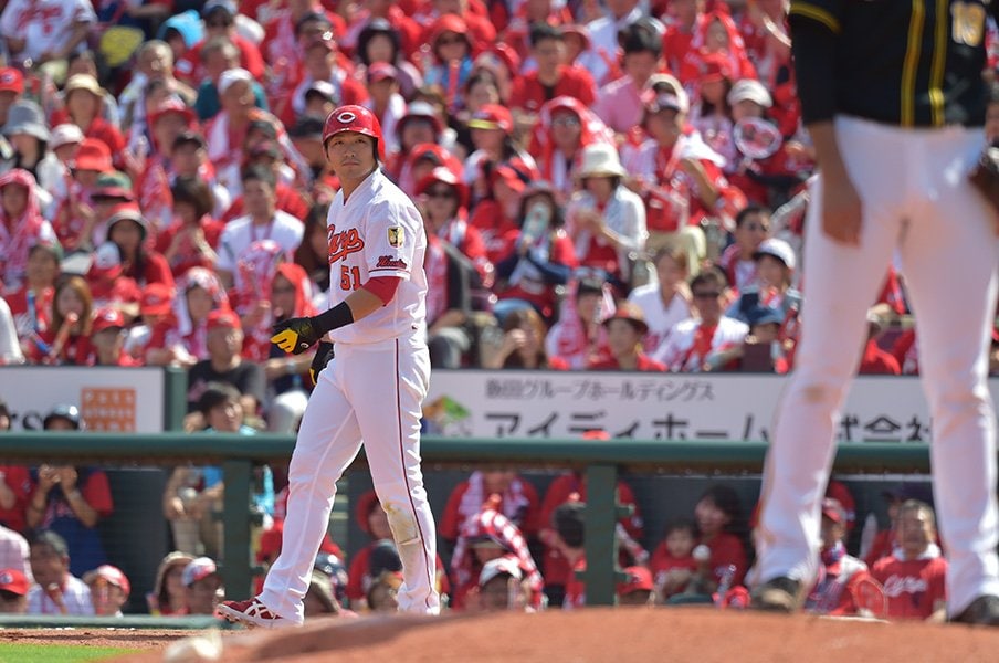 負けると観客が減るのはどの球団?12球団の成績と観客数を調査する。<Number Web> photograph by Hideki Sugiyama