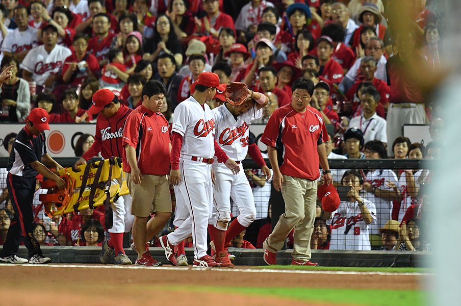 カープを優勝に導いた 我慢の男 菊池涼介は 弱みを見せなかった プロ野球 Number Web ナンバー