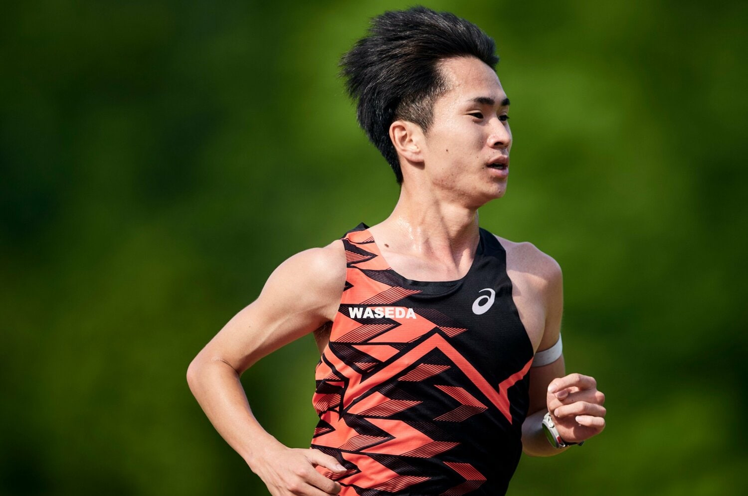 早稲田大学所沢キャンパスのトラックで走り込む山口智規　©Yuki Suenaga
