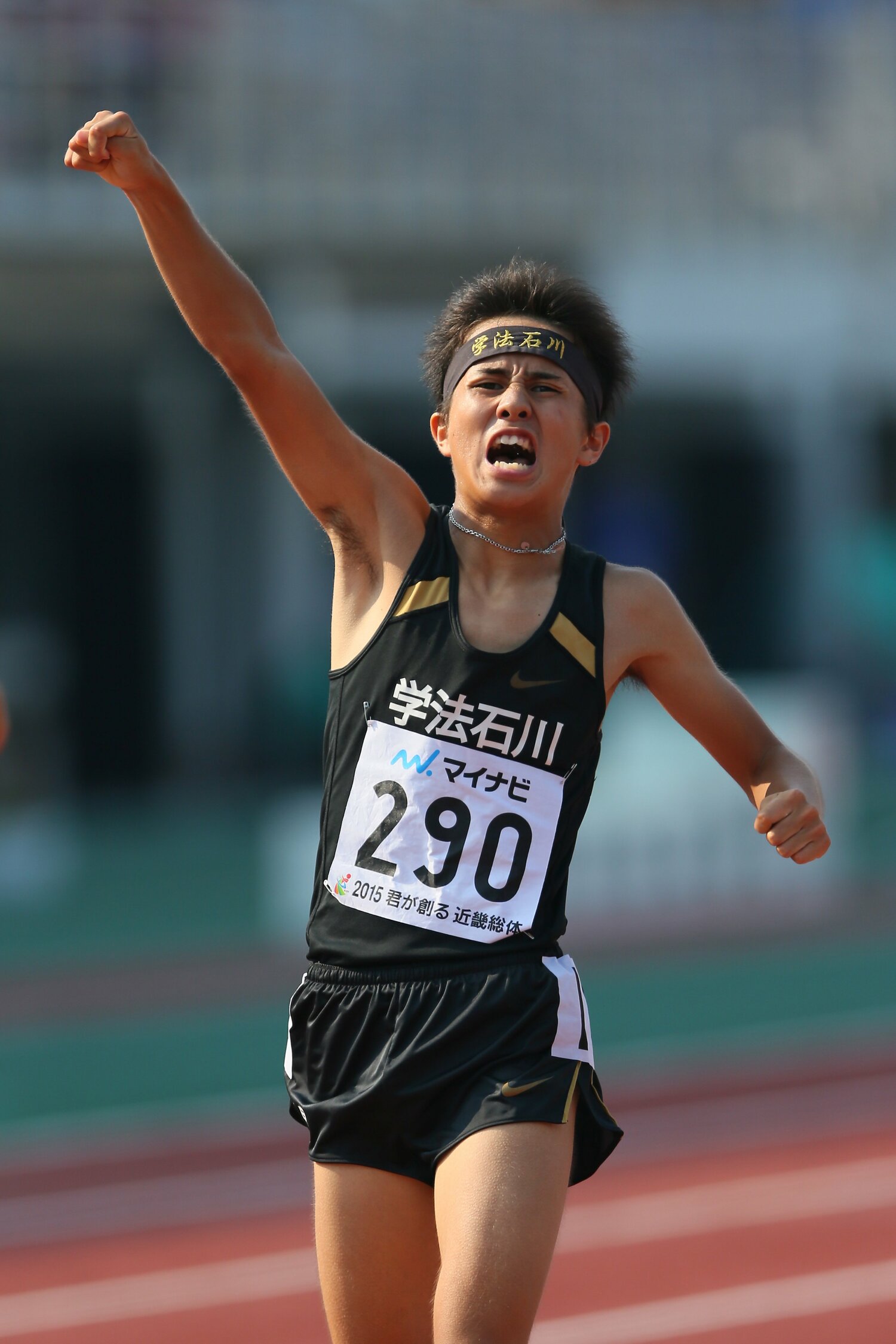 2015年、インターハイ800mで3位、1500ｍで優勝を果たした田母神　©AFLO