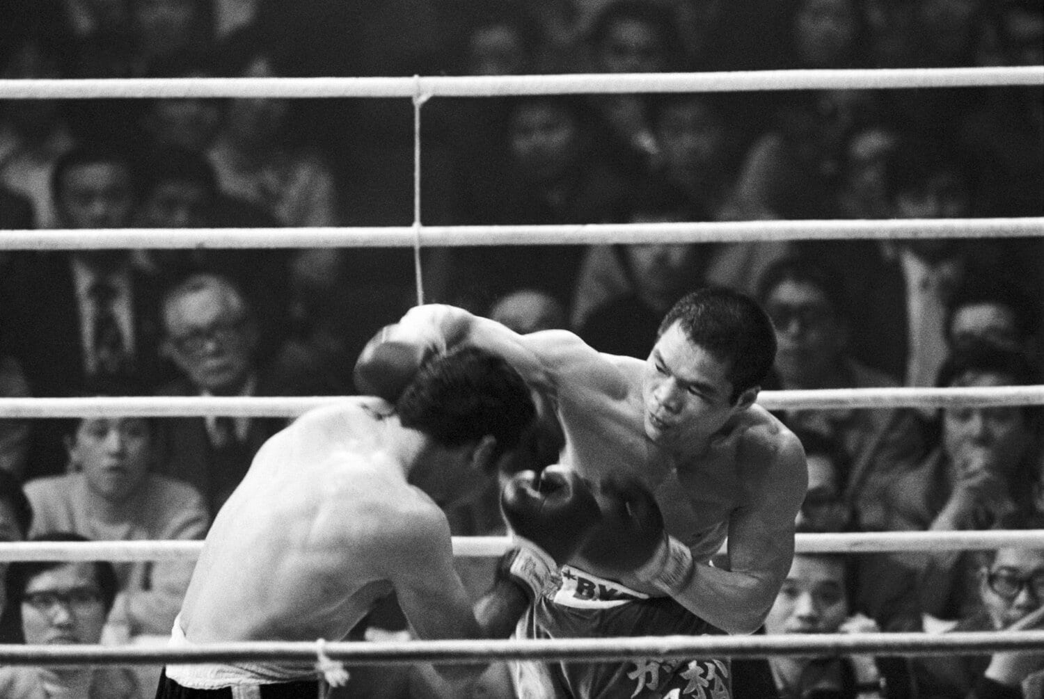 王者ロドルフォ・ゴンサレスを沈めた「幻の右」はガッツ石松の代名詞となった ©JIJI PRESS