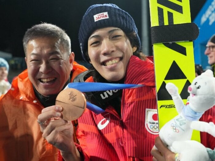 “銅メダル獲得”身長166cmの二階堂蓮なぜ覚醒？ 岡部孝信が解説「混合団体、スーパーチームも金メダル狙える」ジャンプ界に到来した“新たな黄金期”＜Number Web＞ photograph by JMPA