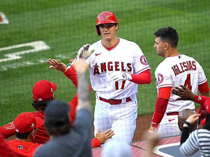 大谷翔平の“豪快ホームラン＋7K”にMLB公式「我々は歴史を目の当たりに」と絶賛… リアル二刀流の高すぎる志＜Number Web＞ photograph by USA TODAY Sports/Reuters/AFLO