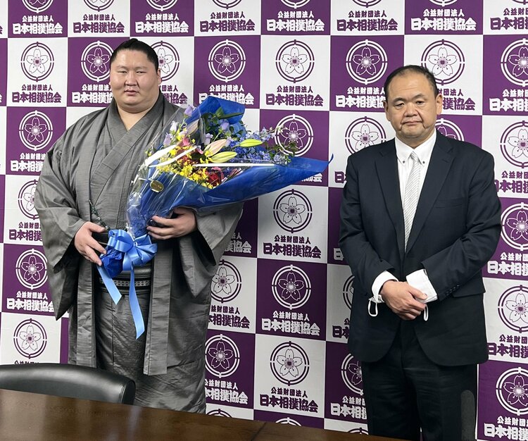 電撃引退」逸ノ城30歳とは何者だったのか？「ずっと部屋でひとりぼっち