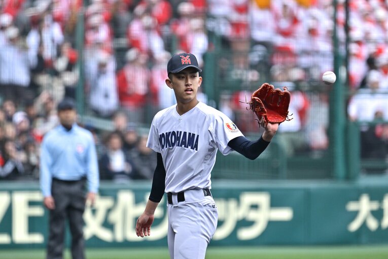 1年生ながら登板したセンバツで152キロをマークし、一躍注目を集めた織田　©Hideki Sugiyama