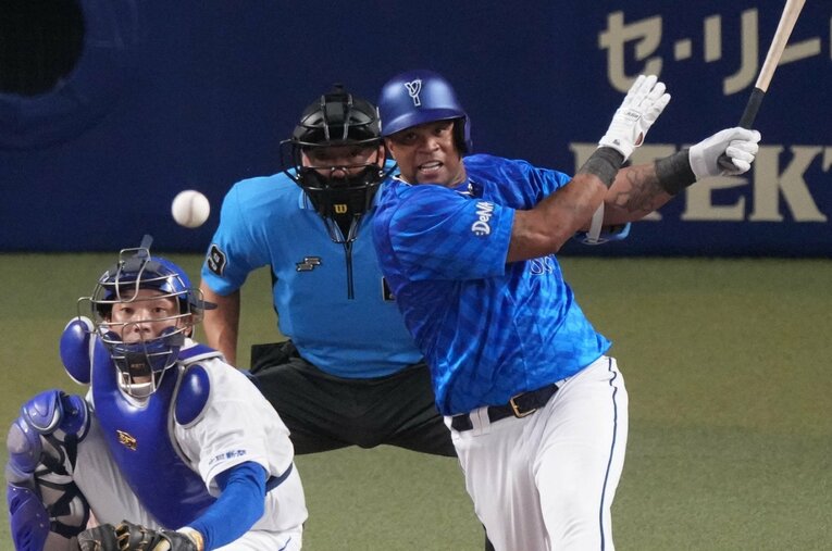 バンテリンドームでの古巣・中日戦で大活躍を見せたビシエド ／ photograph by SANKEI SHIMBUN