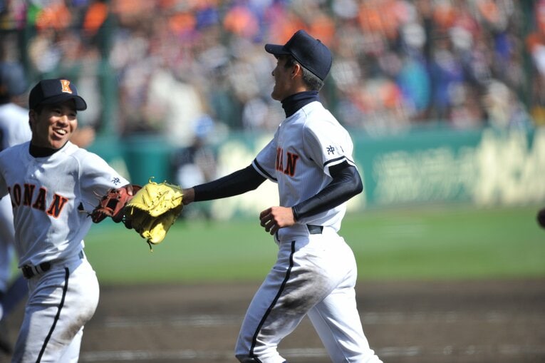 大フィーバーを巻き起こした興南高校　©︎Hideki Sugiyama