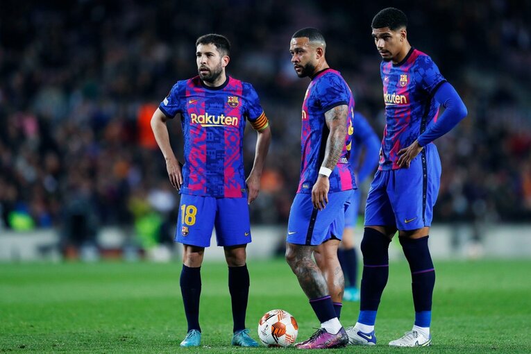 PSGメッシらをサポーターが威圧…CLベスト16でレアル大逆転勝利の背景＜翌日、カンプノウではなぜかバルサの守護神にブーイング＞(39)