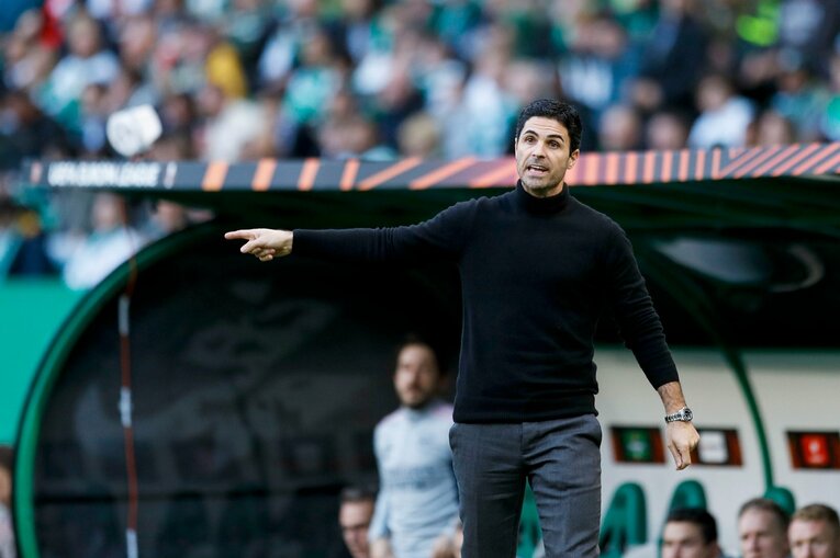 「モリタ、モリタ」とポルトガル地元カメラマン称賛…冨安健洋vs守田英正が「試合後にユニ交換」“EL日本人対決”を撮った(14)