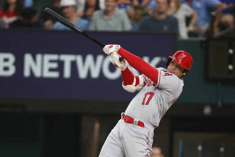 6月15日の本塁打も逆方向弾。4戦4発の圧巻のパフォーマンスだった　©JIJI PRESS