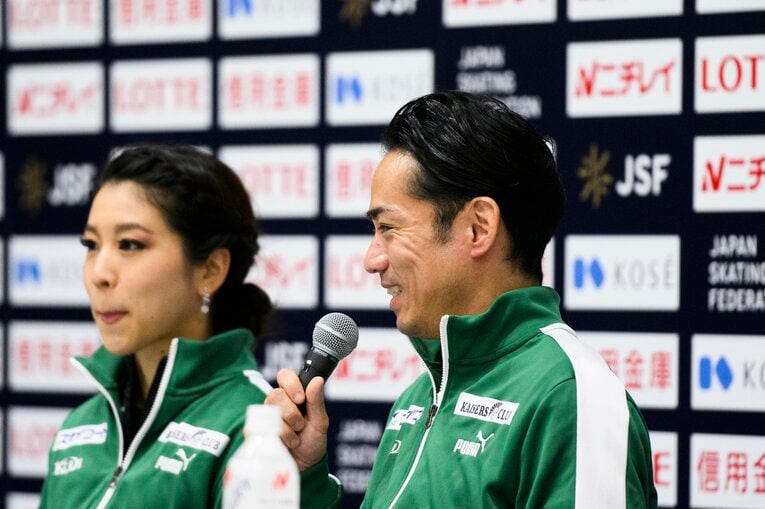 目標とする全日本選手権優勝を達成したが、フリーの演技最後にミスがあり「今夜はヤケ酒」と笑わせながらも悔しさをにじませた高橋　©Asami Enomoto